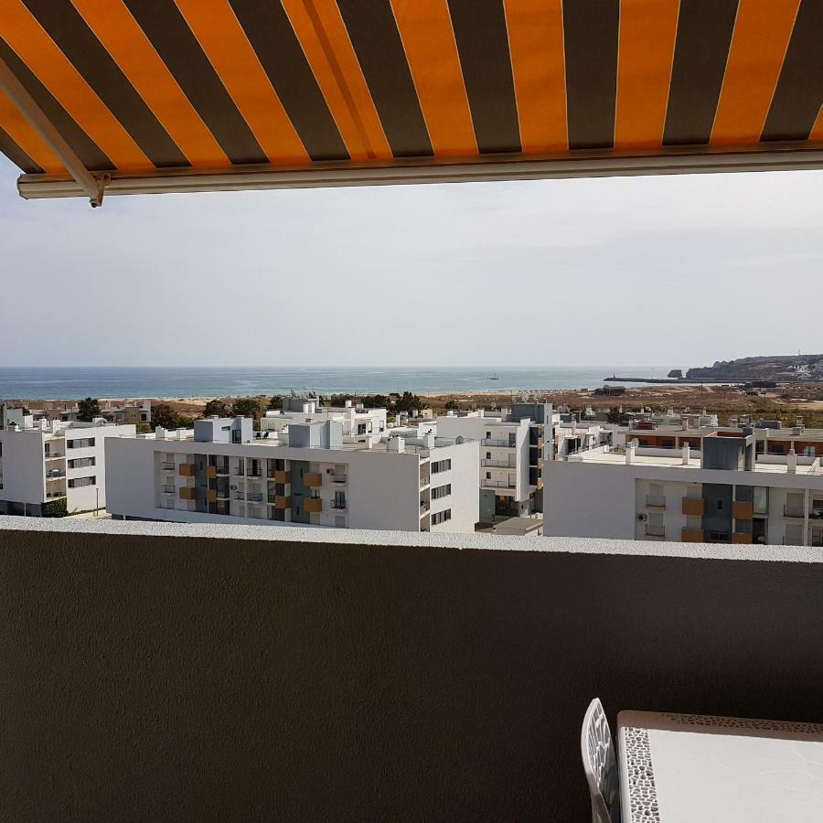 Vue Panoramique Sur Mer Condominio Do Mar Lagos Bagian luar foto